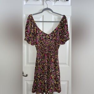 Billabong Floral Scoop Neck ShortSleeve Dress Large